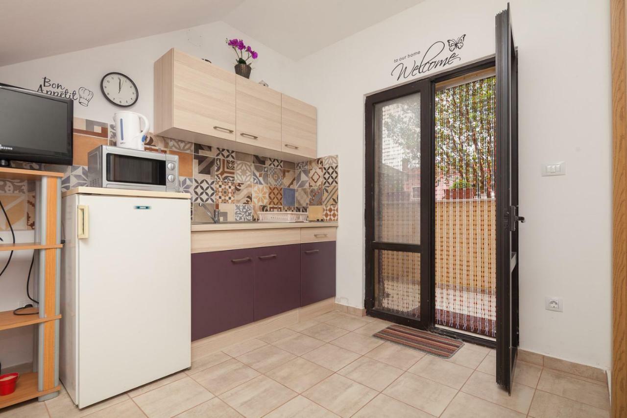 Apartamento Miramare Pomer Exterior foto