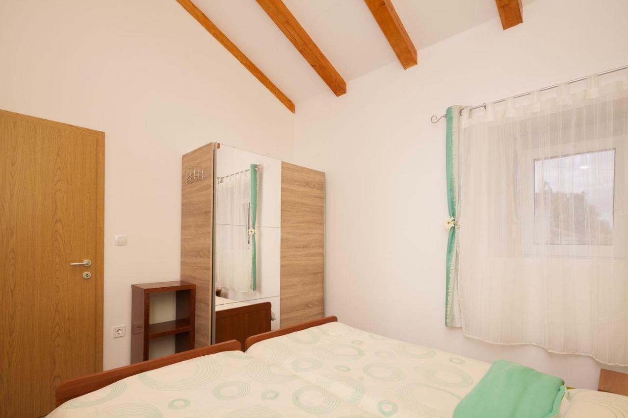 Apartamento Miramare Pomer Exterior foto