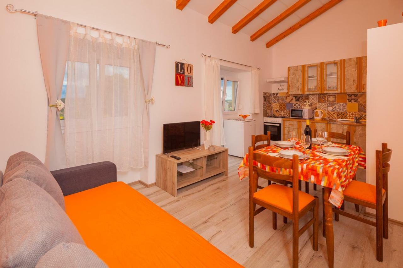 Apartamento Miramare Pomer Exterior foto