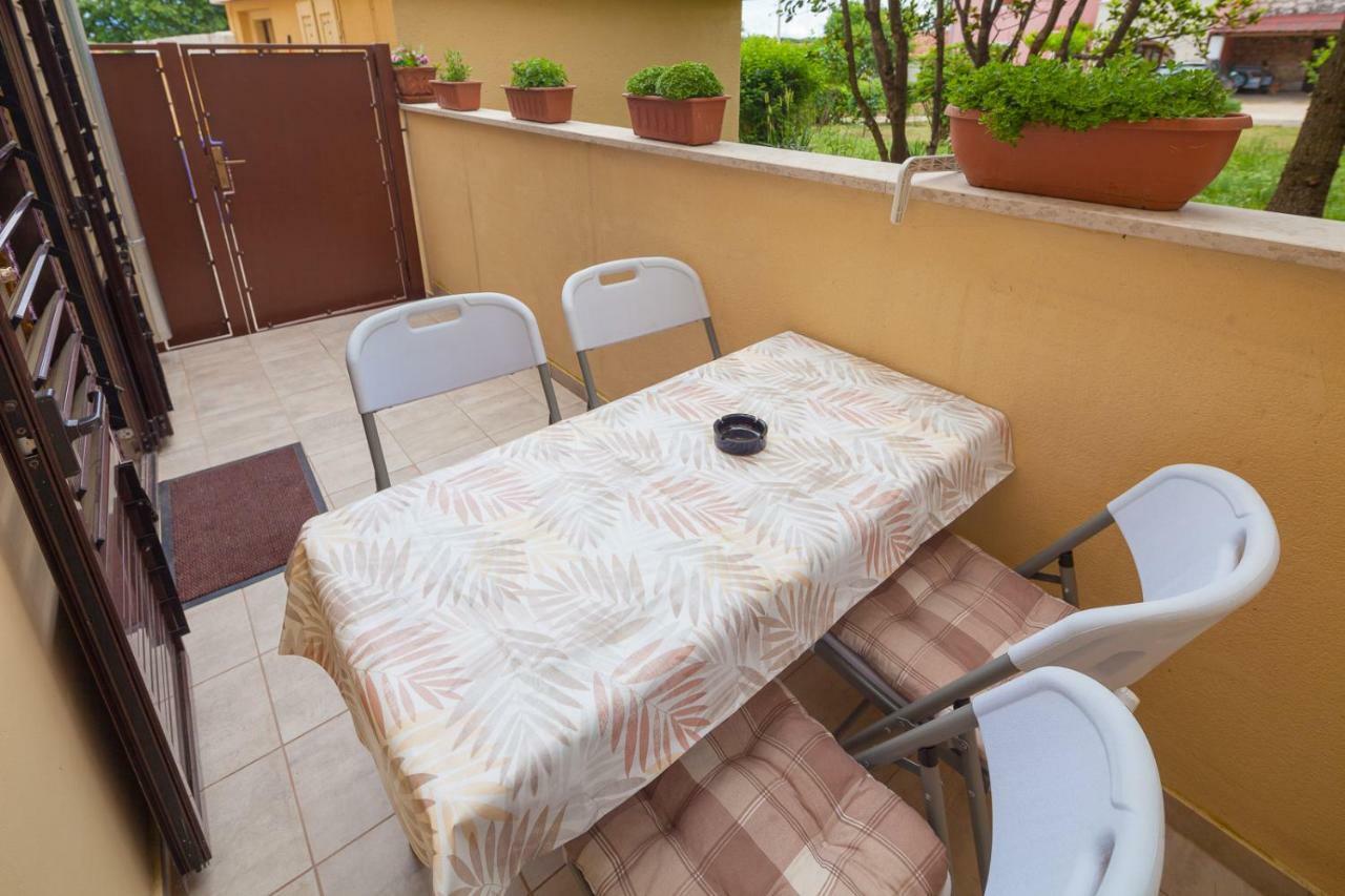 Apartamento Miramare Pomer Exterior foto
