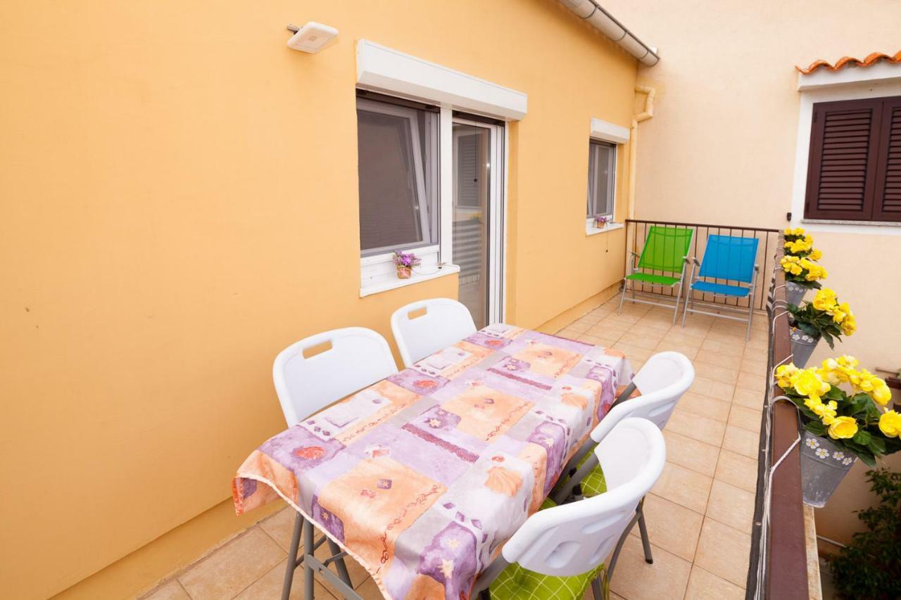 Apartamento Miramare Pomer Exterior foto